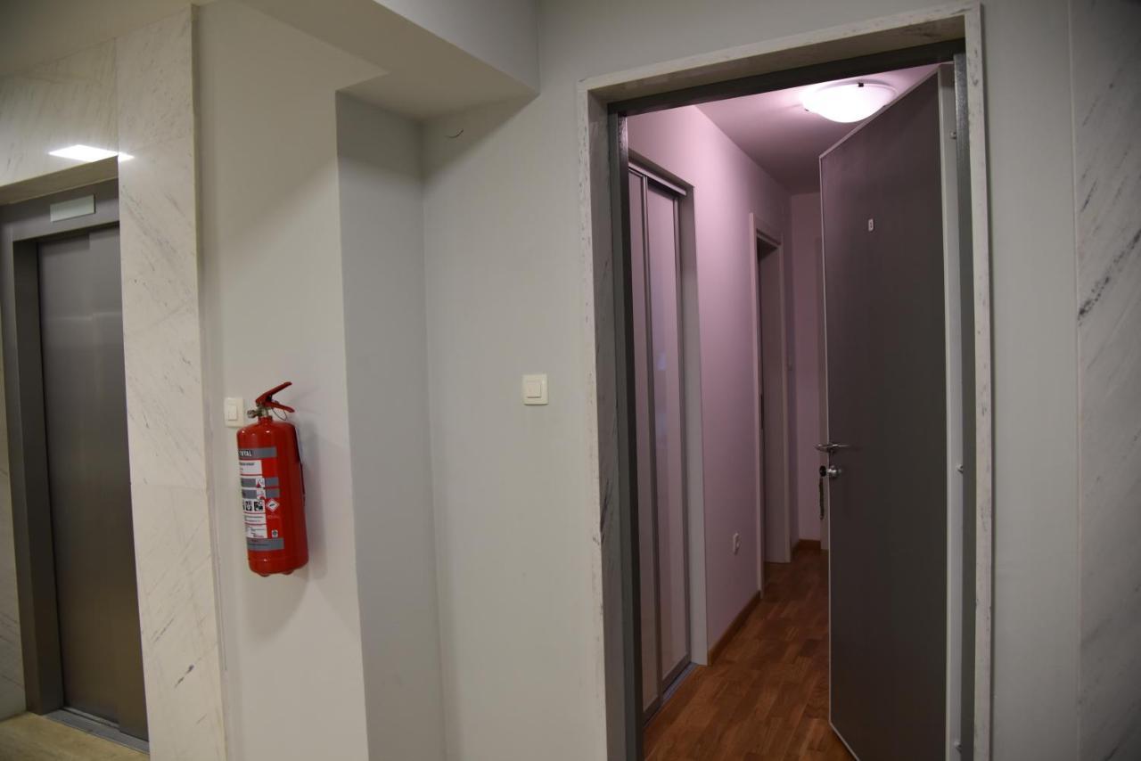 Apartment Lux Fontana Budva Luaran gambar