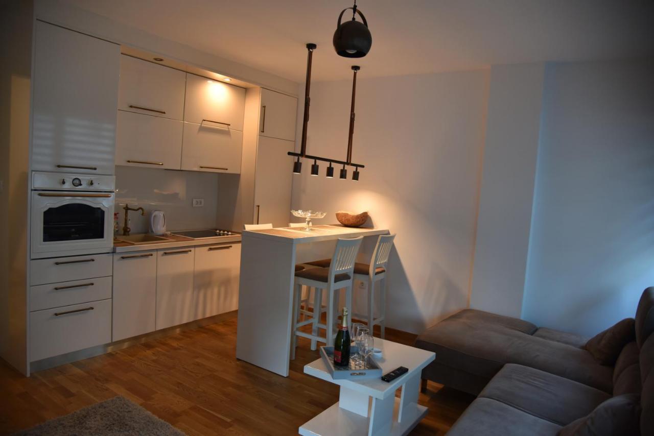 Apartment Lux Fontana Budva Luaran gambar