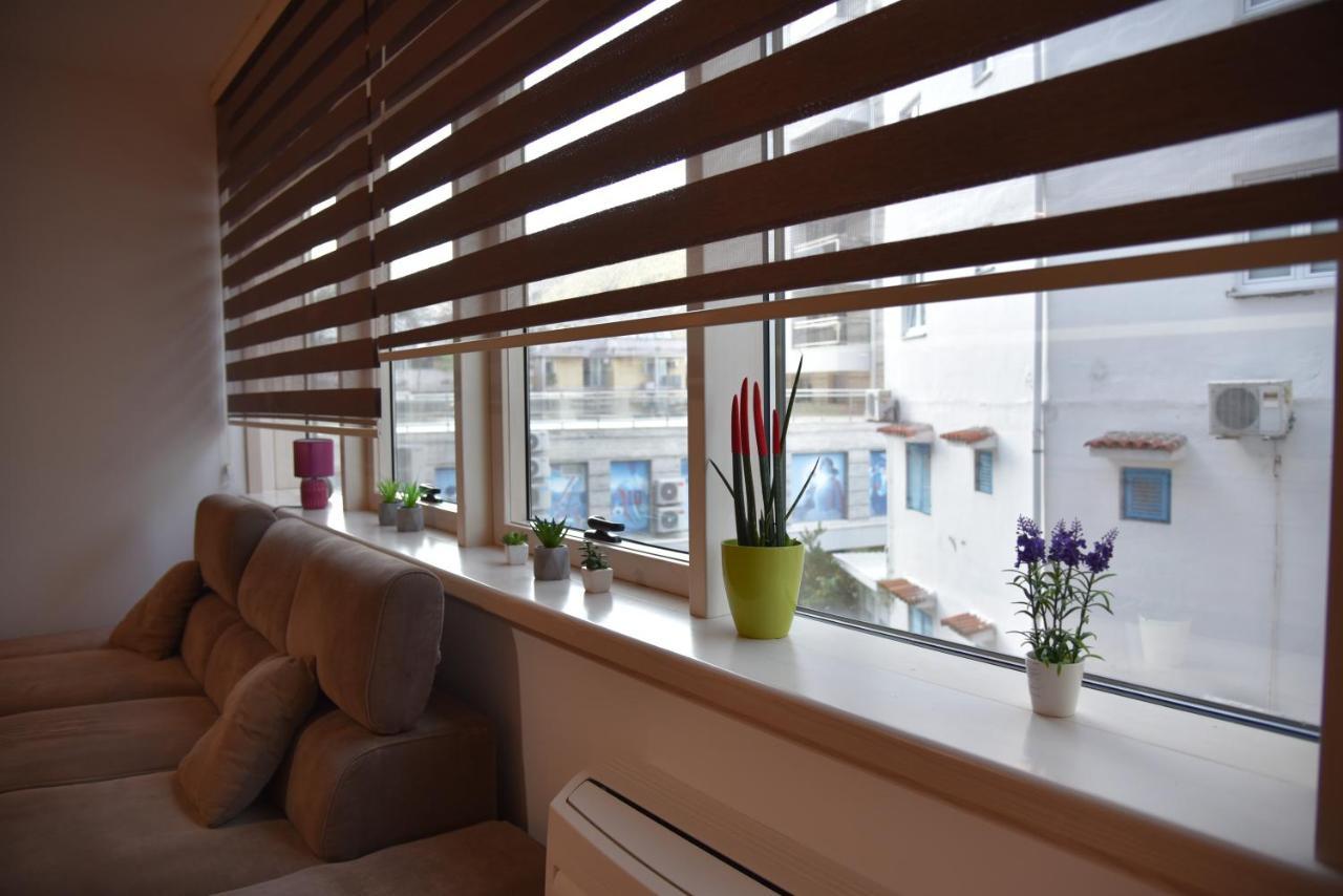 Apartment Lux Fontana Budva Luaran gambar
