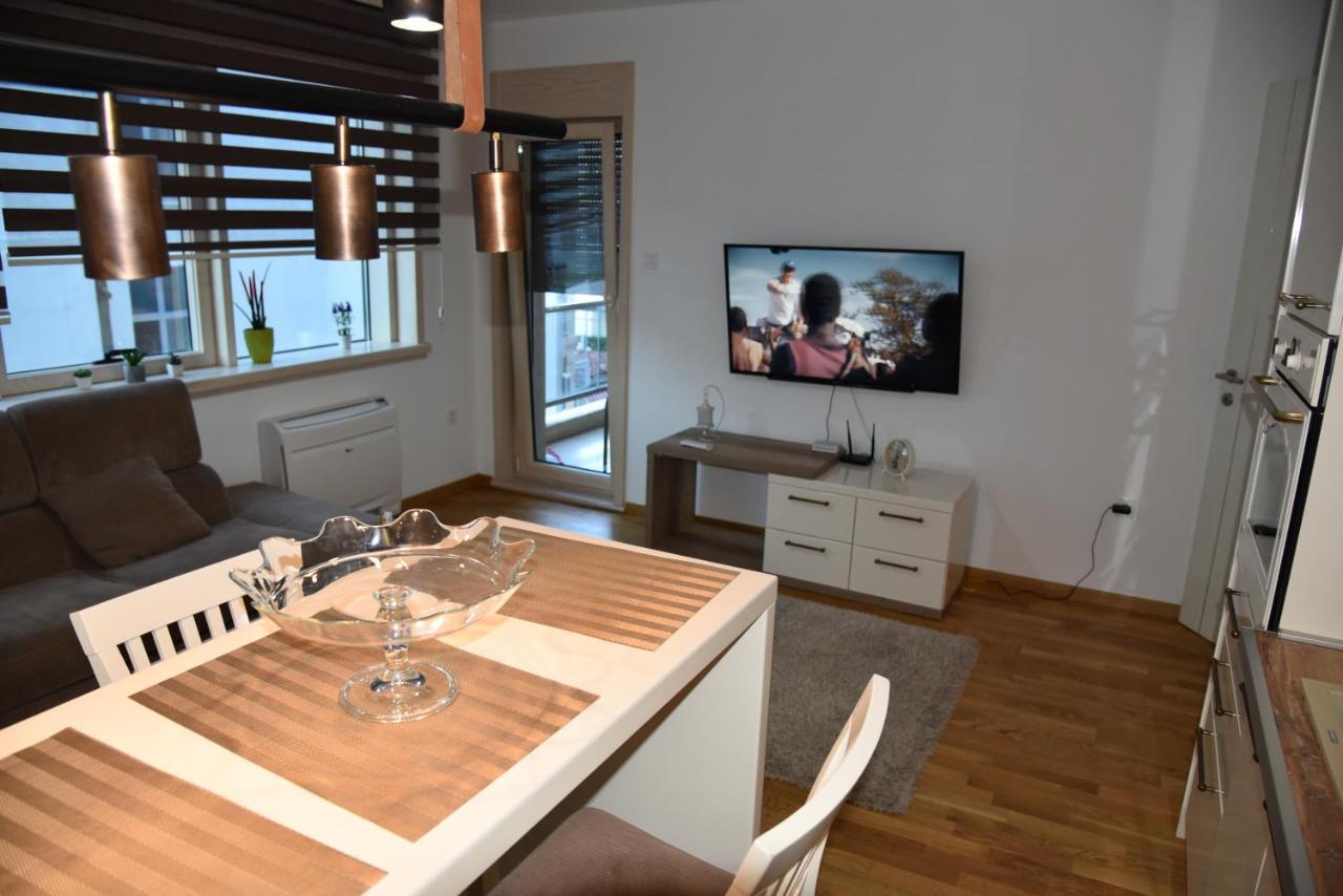 Apartment Lux Fontana Budva Luaran gambar